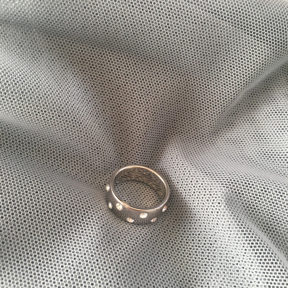 Ring - Picture 2 of 4